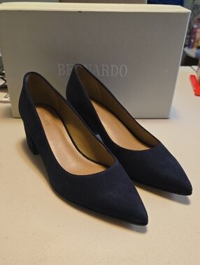 Bernardo Navy Suede Pointed Block Heel Pumps Size 8
